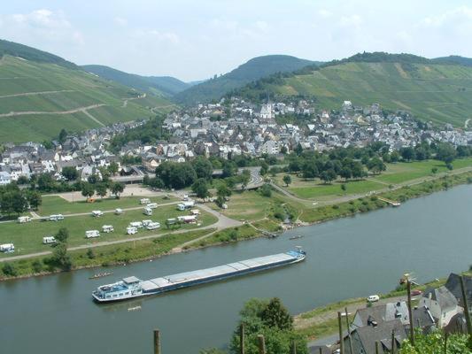 Hotel Loosen Enkirch Esterno foto